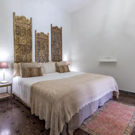Ciudad Jardin Marina Apartment *